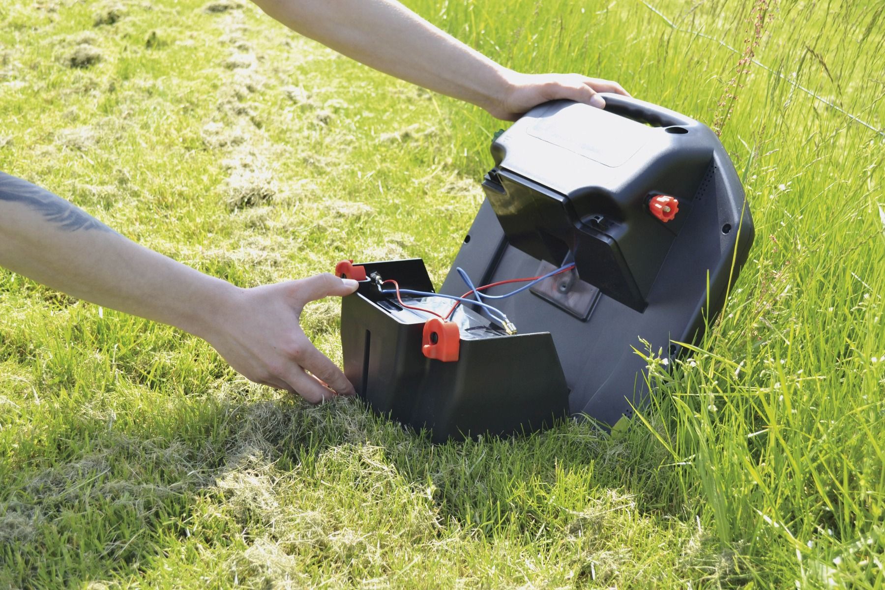 Battery / solar station TRAPPER AS50 HORIZONT