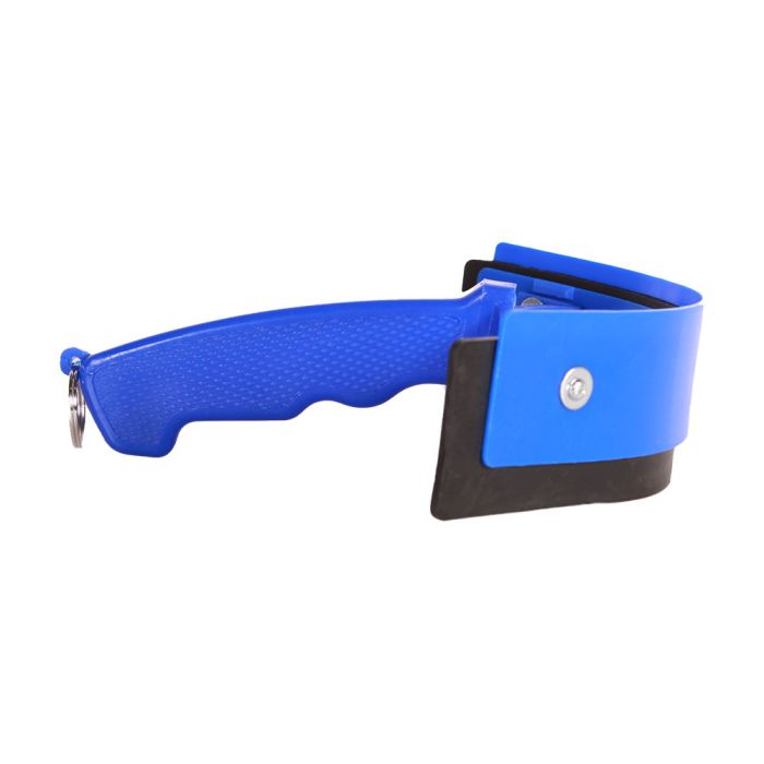 Curved sweat scraper